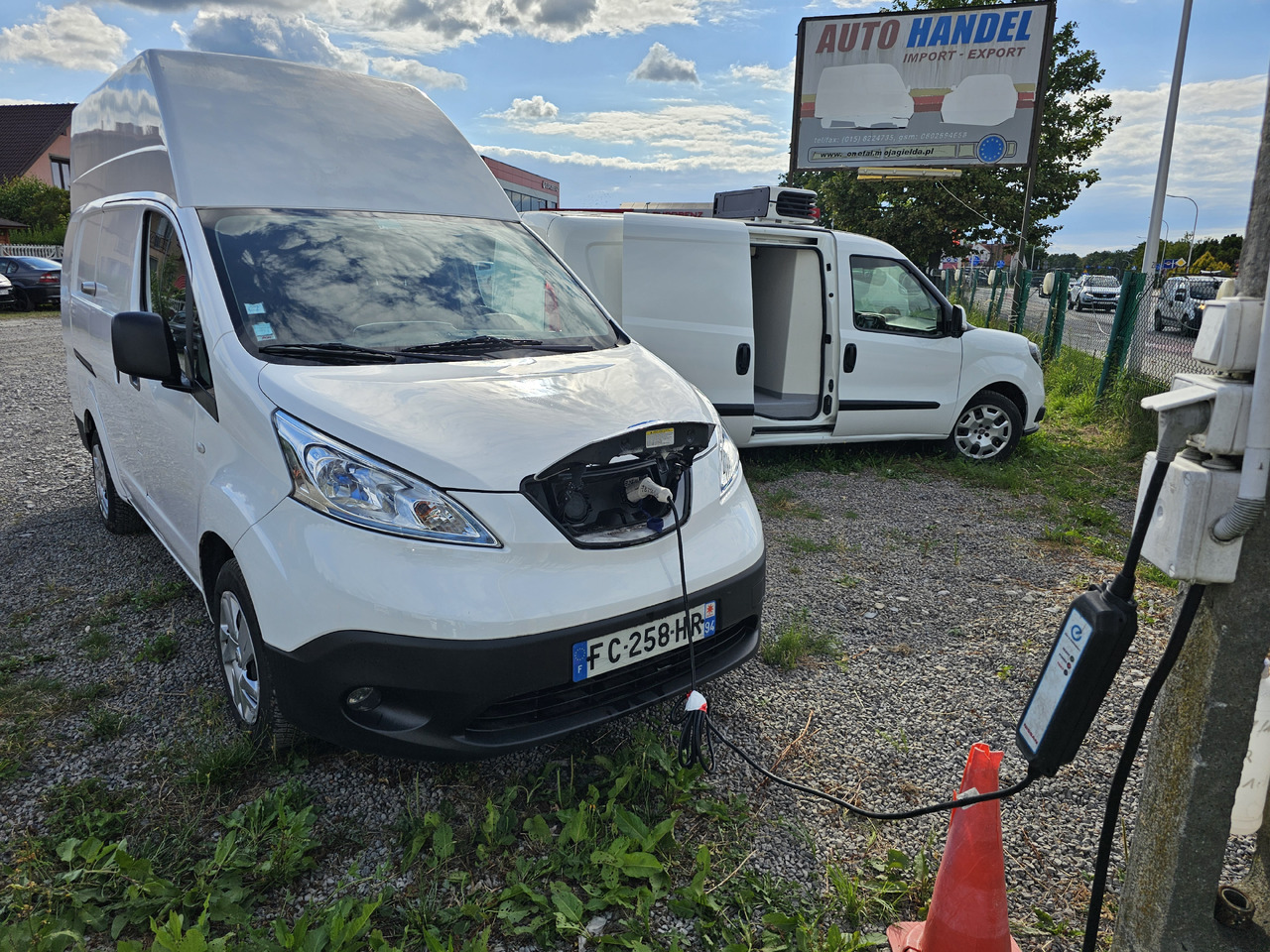 NISSAN E-NV200 ELEKTRYCZNY 40 KV 250 km klima - Fourgonnette, Utilitaire électrique: photos 2 NISSAN E-NV200 ELEKTRYCZNY 40 KV 250 km klima - Fourgonnette, Utilitaire électrique: photos 2