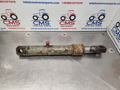 Case 1394, 1494, Hydraulic Lift Assistor Cylinder, Assistor Ram K311619, K311542 - Hydraulique: photos 1 Case 1394, 1494, Hydraulic Lift Assistor Cylinder, Assistor Ram K311619, K311542 - Hydraulique: photos 1