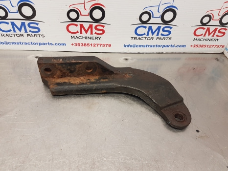 Case 5120, 5140, 5130 Hitch Arm Bracket Lhs 1974318c1, 1974318c2, 1974318c3 - Frame/ Châssis: photos 1 Case 5120, 5140, 5130 Hitch Arm Bracket Lhs 1974318c1, 1974318c2, 1974318c3 - Frame/ Châssis: photos 1