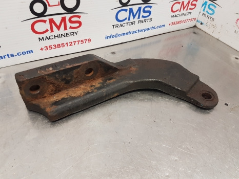 Case 5120, 5140, 5130 Hitch Arm Bracket Lhs 1974318c1, 1974318c2, 1974318c3 - Frame/ Châssis: photos 3 Case 5120, 5140, 5130 Hitch Arm Bracket Lhs 1974318c1, 1974318c2, 1974318c3 - Frame/ Châssis: photos 3