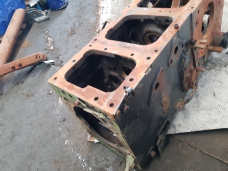 Case International 956, 1056 Rear Axle Centre Housing 1280964c2, 1289971c91 - Essieu arrière pour Tracteur agricole: photos 4 Case International 956, 1056 Rear Axle Centre Housing 1280964c2, 1289971c91 - Essieu arrière pour Tracteur agricole: photos 4
