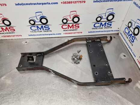 Case Jx80, Jx Models, Jx60, Jx70, Jx95, Bonnet Hood Support 5093824 - Carrosserie et extérieur: photos 1 Case Jx80, Jx Models, Jx60, Jx70, Jx95, Bonnet Hood Support 5093824 - Carrosserie et extérieur: photos 1
