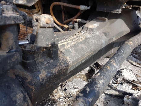 Case Maxxum 130, Puma Steyr Profi Front Axle Casting Housing 87555903, 87633170 - Essieu avant pour Tracteur agricole: photos 1 Case Maxxum 130, Puma Steyr Profi Front Axle Casting Housing 87555903, 87633170 - Essieu avant pour Tracteur agricole: photos 1