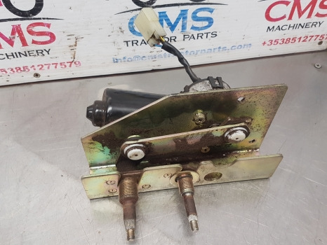 Case Mxm190, 140, 130 New Holland Tm120, 140 Front Wiper Motor 82016930 - Essuie-glace: photos 3 Case Mxm190, 140, 130 New Holland Tm120, 140 Front Wiper Motor 82016930 - Essuie-glace: photos 3