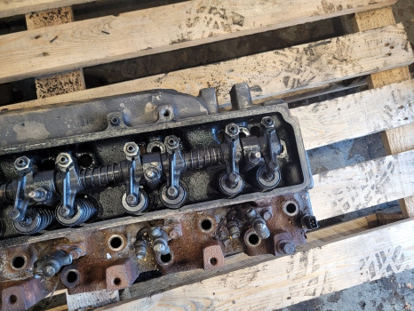 Claas Ares 656 John Deere 6810 Engine Cylinder Head R121608, 6005021490, Re57489 - Culasse: photos 5 Claas Ares 656 John Deere 6810 Engine Cylinder Head R121608, 6005021490, Re57489 - Culasse: photos 5