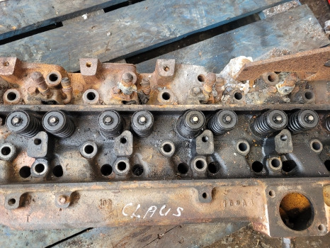 Claas Ares 656 John Deere 6820 Engine Cylinder Head R121608, 6005021490, Re57489 - Culasse: photos 3 Claas Ares 656 John Deere 6820 Engine Cylinder Head R121608, 6005021490, Re57489 - Culasse: photos 3