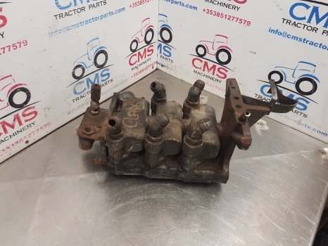 Claas Ares 836, 715,atles, Axion Series Spool Valve Assy 6005028082, 6005027572 - Valve hydraulique pour Tracteur agricole: photos 3 Claas Ares 836, 715,atles, Axion Series Spool Valve Assy 6005028082, 6005027572 - Valve hydraulique pour Tracteur agricole: photos 3