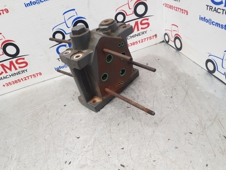 Claas Arion 500, 600 Spool Distribution Valve 4302904, 0011362040, 0011362041 - Valve hydraulique pour Tracteur agricole: photos 5 Claas Arion 500, 600 Spool Distribution Valve 4302904, 0011362040, 0011362041 - Valve hydraulique pour Tracteur agricole: photos 5