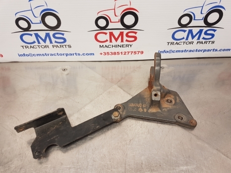 Claas Arion 640, 600 Hexashift, Cmatic Egr Support 0011469870, 11469870 - Moteur et pièces pour Tracteur agricole: photos 1 Claas Arion 640, 600 Hexashift, Cmatic Egr Support 0011469870, 11469870 - Moteur et pièces pour Tracteur agricole: photos 1