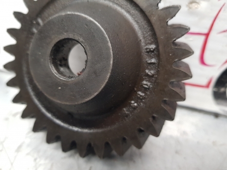 Claas Axion, Arion, Ares Arion 640 Engine Oil Pump Gear Z30 R126638, 6005021594 - Pompe à huile pour Tracteur agricole: photos 2 Claas Axion, Arion, Ares Arion 640 Engine Oil Pump Gear Z30 R126638, 6005021594 - Pompe à huile pour Tracteur agricole: photos 2