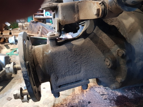 Deutz Agrotron M620 Rear Axle Hub Complete Rhs 0.900.0955.0, 0.900.1363.9 - Essieu arrière: photos 4 Deutz Agrotron M620 Rear Axle Hub Complete Rhs 0.900.0955.0, 0.900.1363.9 - Essieu arrière: photos 4