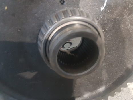 Deutz Dx110, Dx4, Dx6m, Dxbis,agrostar Rear Axle Gear 59t Lhs 04304051, 4304051 - Essieu arrière pour Tracteur agricole: photos 3 Deutz Dx110, Dx4, Dx6m, Dxbis,agrostar Rear Axle Gear 59t Lhs 04304051, 4304051 - Essieu arrière pour Tracteur agricole: photos 3