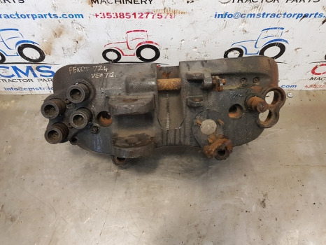 Fendt 724 S4, 500, 700 Series, Front Towing Hook Plate 737300171023 - Contrepoids: photos 1 Fendt 724 S4, 500, 700 Series, Front Towing Hook Plate 737300171023 - Contrepoids: photos 1
