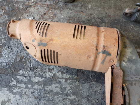 Fendt 724 S4, 700 Series, Exhaust Catalytic Converter E743200111011 - Système d'échappement: photos 3 Fendt 724 S4, 700 Series, Exhaust Catalytic Converter E743200111011 - Système d'échappement: photos 3