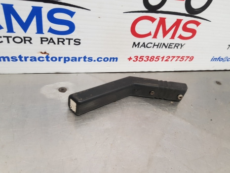 Fiat 115-90, 130-90, 140-90, 115-90, 180-90, 160-90 Cab Handle Knob 5114837 - Cabine et intérieur: photos 2 Fiat 115-90, 130-90, 140-90, 115-90, 180-90, 160-90 Cab Handle Knob 5114837 - Cabine et intérieur: photos 2