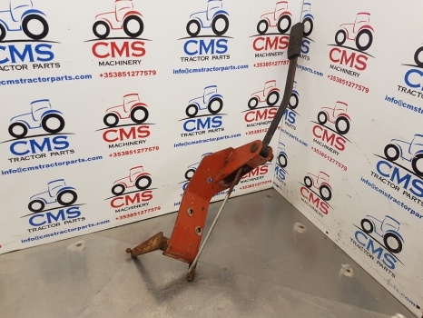 Fiat 115-90, 140-90, 130-90, 160-90, 180-90 Hydraulic Lift Control Lever 5130493 - Hydraulique pour Tracteur agricole: photos 5 Fiat 115-90, 140-90, 130-90, 160-90, 180-90 Hydraulic Lift Control Lever 5130493 - Hydraulique pour Tracteur agricole: photos 5