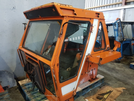 Fiat 1180, 1380, 1580, 1880 Wide Super Comfort Cab Cs3, N22 - Cabine: photos 2 Fiat 1180, 1380, 1580, 1880 Wide Super Comfort Cab Cs3, N22 - Cabine: photos 2