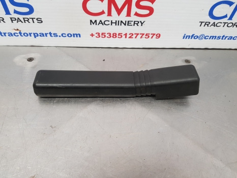 Fiat 130-90, 140-90, 115-90, 180-90, 160-90 Cab Handle Grip 5110730 - Cabine et intérieur: photos 1 Fiat 130-90, 140-90, 115-90, 180-90, 160-90 Cab Handle Grip 5110730 - Cabine et intérieur: photos 1