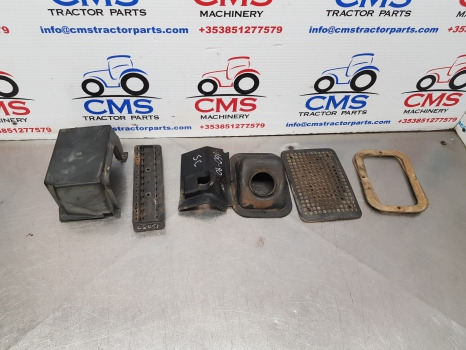 Fiat 130-90, 140-90, 115-90, 180-90, 160-90 Cab Interior Panel Parts - Cabine et intérieur: photos 2 Fiat 130-90, 140-90, 115-90, 180-90, 160-90 Cab Interior Panel Parts - Cabine et intérieur: photos 2
