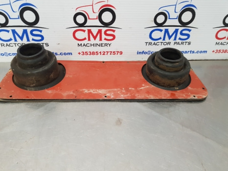 Fiat 90, 160-90, 140-60 Wide Super Comfort Cab Cab Plate And Boot 5111671 - Cabine et intérieur: photos 2 Fiat 90, 160-90, 140-60 Wide Super Comfort Cab Cab Plate And Boot 5111671 - Cabine et intérieur: photos 2