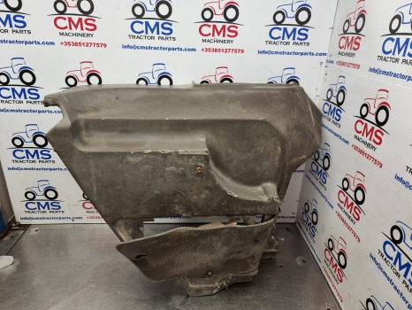 Fiat F140, F120, F130, F Series, Cab Interior Panel Cracked 5153814 - Cabine et intérieur: photos 1 Fiat F140, F120, F130, F Series, Cab Interior Panel Cracked 5153814 - Cabine et intérieur: photos 1