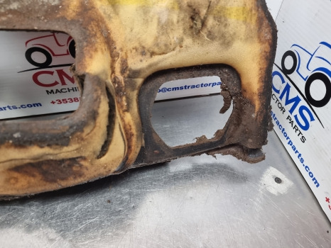 Fiat F140, F120, F130, F Series, Cab Interior Panel, Insulator 5155555 - Cabine et intérieur: photos 5 Fiat F140, F120, F130, F Series, Cab Interior Panel, Insulator 5155555 - Cabine et intérieur: photos 5