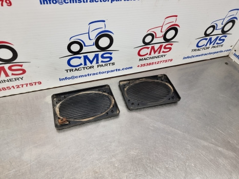 Fiat F140, F120, F130, F Series, Cab Interior Panel, Speaker Cover Pair 5148515 - Cabine et intérieur: photos 3 Fiat F140, F120, F130, F Series, Cab Interior Panel, Speaker Cover Pair 5148515 - Cabine et intérieur: photos 3