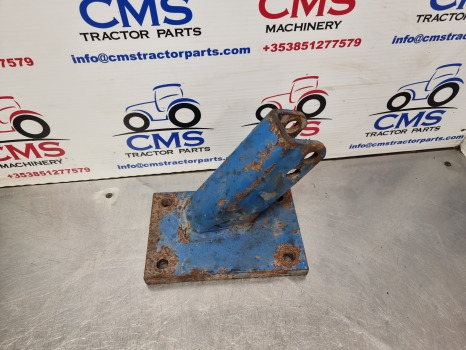 Ford 10 Series 7610. Stabiliser Bracket Rh, E8nne553aa, 83971712 - Suspension: photos 2 Ford 10 Series 7610. Stabiliser Bracket Rh, E8nne553aa, 83971712 - Suspension: photos 2