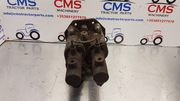 Ford 30 , 70 And Fiat G Series Brake Master Cylinders E9nn2a064ae - Cylindre de frein pour Tracteur agricole: photos 1 Ford 30 , 70 And Fiat G Series Brake Master Cylinders E9nn2a064ae - Cylindre de frein pour Tracteur agricole: photos 1