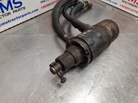 Ford 30, Tw Series Tw10 Hydraguide Orbital Power Steering Unit Valve E3nn3a244cb - Commande de gouvernail: photos 4 Ford 30, Tw Series Tw10 Hydraguide Orbital Power Steering Unit Valve E3nn3a244cb - Commande de gouvernail: photos 4