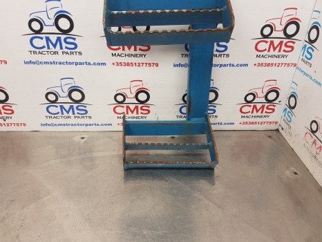 Ford 5110, 5610, 6610, 7610 Lp Cab Foot Step Lhs E5nn16r485ca11b - Marchepied: photos 3 Ford 5110, 5610, 6610, 7610 Lp Cab Foot Step Lhs E5nn16r485ca11b - Marchepied: photos 3