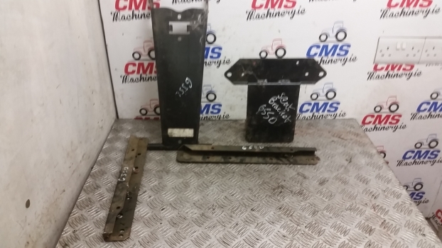 Ford 555c, 655c, 555d, 575d, 655d, 675d Seat Brackets E8nna464aa, 83971793 - Siège pour Tracteur agricole: photos 1 Ford 555c, 655c, 555d, 575d, 655d, 675d Seat Brackets E8nna464aa, 83971793 - Siège pour Tracteur agricole: photos 1