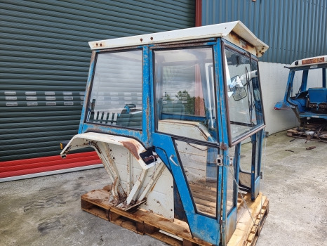 Ford 5600, 6600, 7600, 5000, 6000 Complete Cab, Fritzmeier Cab, Cab No58 - Cabine: photos 3 Ford 5600, 6600, 7600, 5000, 6000 Complete Cab, Fritzmeier Cab, Cab No58 - Cabine: photos 3