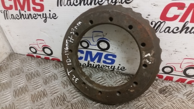 Ford 655, 655a, 555a Jcb 3cx Bevel Ring Gear 32t, 146 Mm - Transmission pour Tractopelle: photos 2 Ford 655, 655a, 555a Jcb 3cx Bevel Ring Gear 32t, 146 Mm - Transmission pour Tractopelle: photos 2