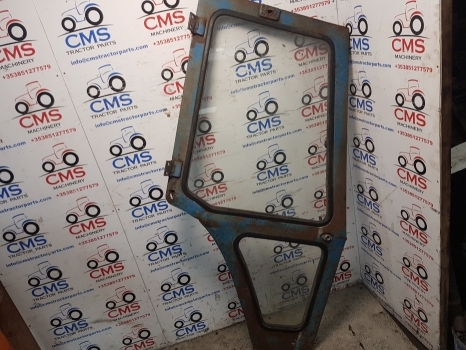 Ford 7600, 7710, 6600 Tw10, Tw20 Q Cab Door Right Assembly Rusty D8nn9420124bc - Portière et pièces pour Tracteur agricole: photos 1 Ford 7600, 7710, 6600 Tw10, Tw20 Q Cab Door Right Assembly Rusty D8nn9420124bc - Portière et pièces pour Tracteur agricole: photos 1