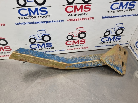 Ford 7610, 7710, 7810, 8830, 8730 Foot Step Lhs Bracket Only E4nn9420041ab - Marchepied: photos 5 Ford 7610, 7710, 7810, 8830, 8730 Foot Step Lhs Bracket Only E4nn9420041ab - Marchepied: photos 5