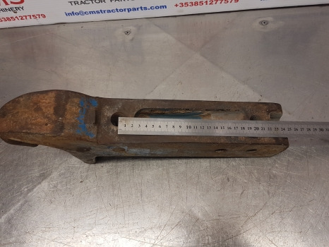 Frame/ Châssis Ford 7810, 6610, 6410, 7710, 8210 Hook For Fwd. E0nne918ac29b, 83943810: photos 9