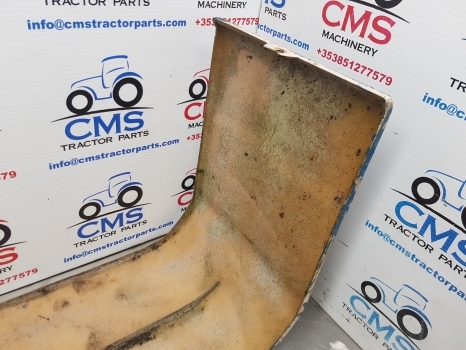 Ford 7810, 7910, 8210 Series Bonnet Cover Panel In Front Of The Cab D5nn9n128a - Capot pour Tracteur agricole: photos 5 Ford 7810, 7910, 8210 Series Bonnet Cover Panel In Front Of The Cab D5nn9n128a - Capot pour Tracteur agricole: photos 5