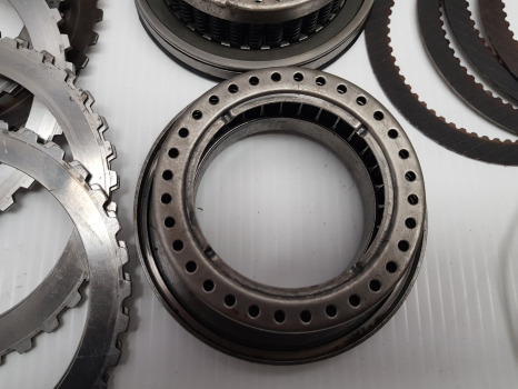 Ford New Holland 40 Series,ts,8240 Transmission Clutch Plate, Friction Disc Kit - Disque d'embrayage pour Tracteur agricole: photos 3 Ford New Holland 40 Series,ts,8240 Transmission Clutch Plate, Friction Disc Kit - Disque d'embrayage pour Tracteur agricole: photos 3