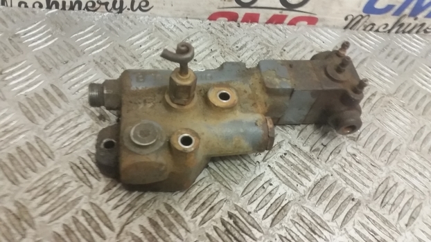 Ford New Holland 7840 40 And Ts Series Trailer Brake Valve 81874969, 1535108113 - Valve de frein pour Tracteur agricole: photos 3 Ford New Holland 7840 40 And Ts Series Trailer Brake Valve 81874969, 1535108113 - Valve de frein pour Tracteur agricole: photos 3