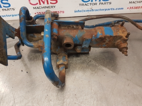 Ford New Holland 7840 Hydraulic Brake Valve F0nn2n073bd, 81874968, F0nn2n270aa - Valve de frein pour Tracteur agricole: photos 2 Ford New Holland 7840 Hydraulic Brake Valve F0nn2n073bd, 81874968, F0nn2n270aa - Valve de frein pour Tracteur agricole: photos 2