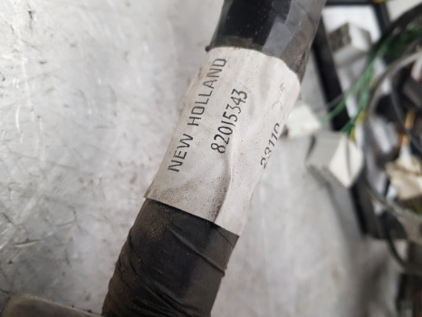 Câble/ Fil Ford New Holland Fiat 60, M S 8360, M115 Cab Wiring Loom Dual Command 82015343: photos 7