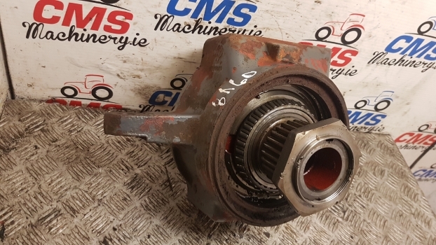Ford New Holland Fiat 8160 Front Steering Knuckle Spindle Lhs 5171554, 5171533 - Fusée d'essieu pour Tracteur agricole: photos 3 Ford New Holland Fiat 8160 Front Steering Knuckle Spindle Lhs 5171554, 5171533 - Fusée d'essieu pour Tracteur agricole: photos 3