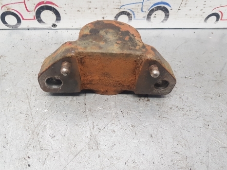 Ford New Holland Fiat 90-90 Front Axle Suspension Bracket 5140451, 5140452 - Suspension pour Tracteur agricole: photos 4 Ford New Holland Fiat 90-90 Front Axle Suspension Bracket 5140451, 5140452 - Suspension pour Tracteur agricole: photos 4