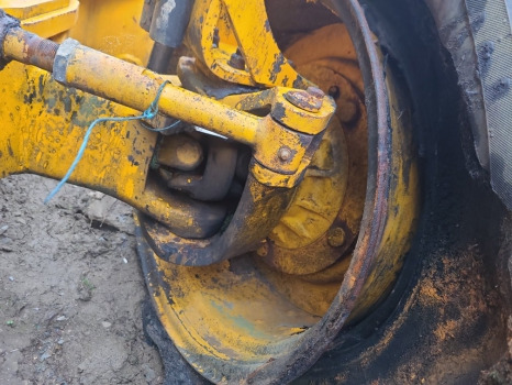 Jcb 530-105 Front axle hub rhs complete 18.16:1, 453/3338 - Essieu avant pour Matériel de manutention: photos 3 Jcb 530-105 Front axle hub rhs complete 18.16:1, 453/3338 - Essieu avant pour Matériel de manutention: photos 3