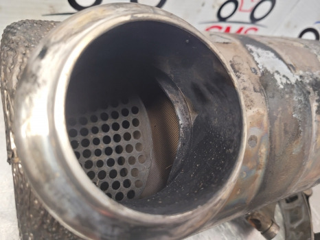 Jcb 542-70 Ag Catalytic Silencer 320/b6254 - Système d'échappement: photos 5 Jcb 542-70 Ag Catalytic Silencer 320/b6254 - Système d'échappement: photos 5