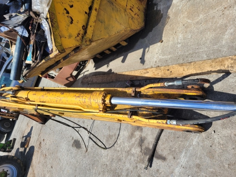 Jcb Js130, Js140, Jz140 Dipper Cylinder Ram 298/6718, 331/41475 - Vérin hydraulique pour Pelle: photos 1 Jcb Js130, Js140, Jz140 Dipper Cylinder Ram 298/6718, 331/41475 - Vérin hydraulique pour Pelle: photos 1