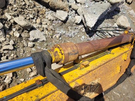 Jcb Jz140, Js130, Js145 Bucket Ram Cylinder 331/41477, 332/k5378, 331/17714 - Vérin hydraulique pour Pelle: photos 3 Jcb Jz140, Js130, Js145 Bucket Ram Cylinder 331/41477, 332/k5378, 331/17714 - Vérin hydraulique pour Pelle: photos 3