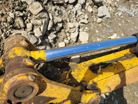 Jcb Jz140, Js130, Js145 Bucket Ram Cylinder 331/41477, 332/k5378, 331/17714 - Vérin hydraulique pour Pelle: photos 2 Jcb Jz140, Js130, Js145 Bucket Ram Cylinder 331/41477, 332/k5378, 331/17714 - Vérin hydraulique pour Pelle: photos 2