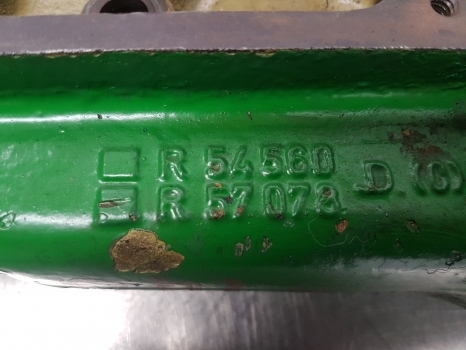 John Deere 2140, 1640, 2040, 2030, 2120 Cylinder Head R54560, Ar70589, Re56308 - Culasse pour Tracteur agricole: photos 3 John Deere 2140, 1640, 2040, 2030, 2120 Cylinder Head R54560, Ar70589, Re56308 - Culasse pour Tracteur agricole: photos 3